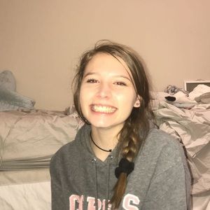 Meet your Posher, Natalie